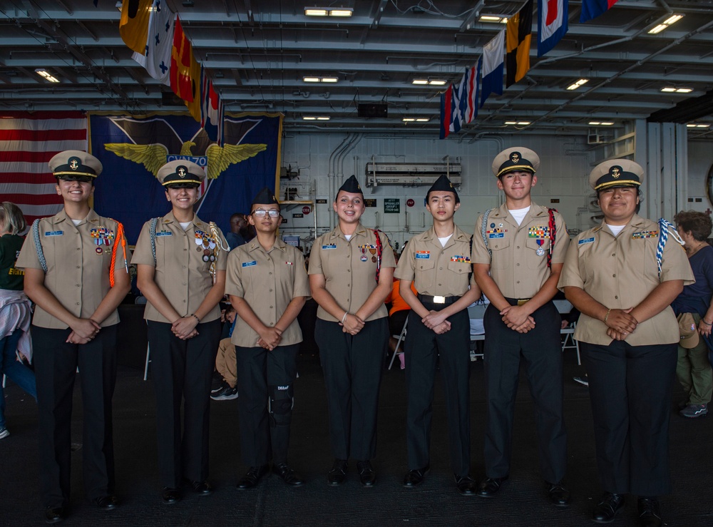 USS Carl Vinson (CVN 70) Sailors Welcome Guests with an Air Show during Friends and Family Day