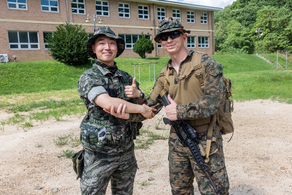 KMEP 24.2 | Arrival on Gunha-Rhi