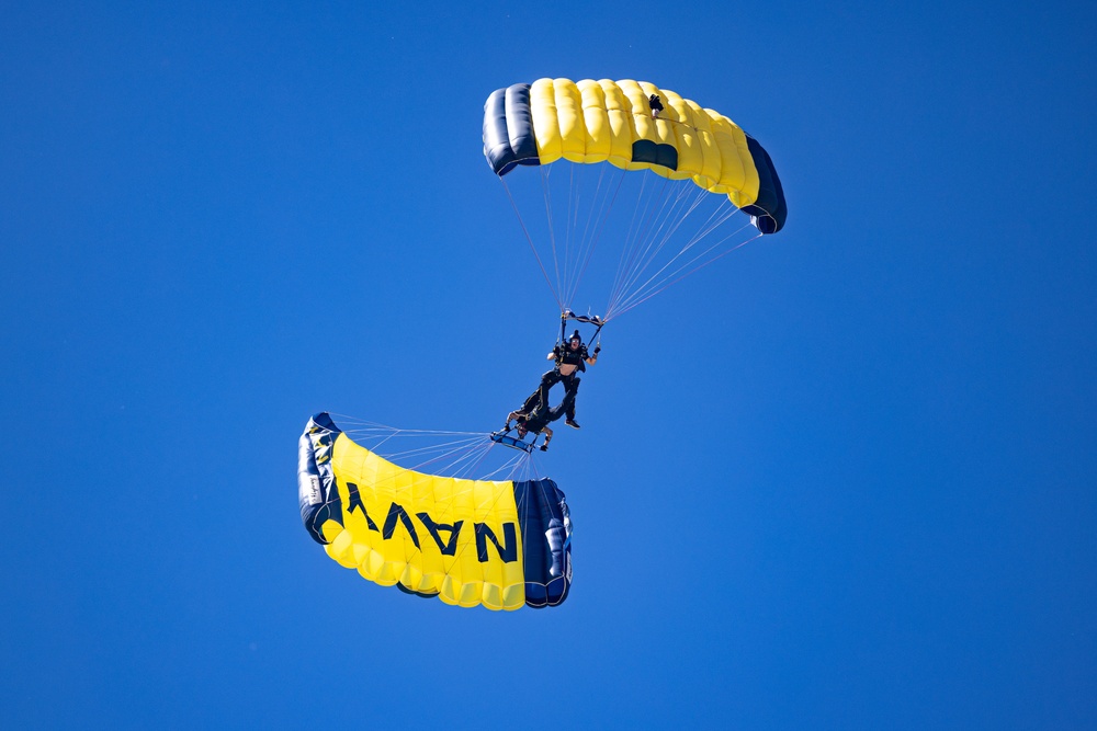 MRF-D: U.S. Marines, Sailors participate in Pacific Airshow Gold Coast