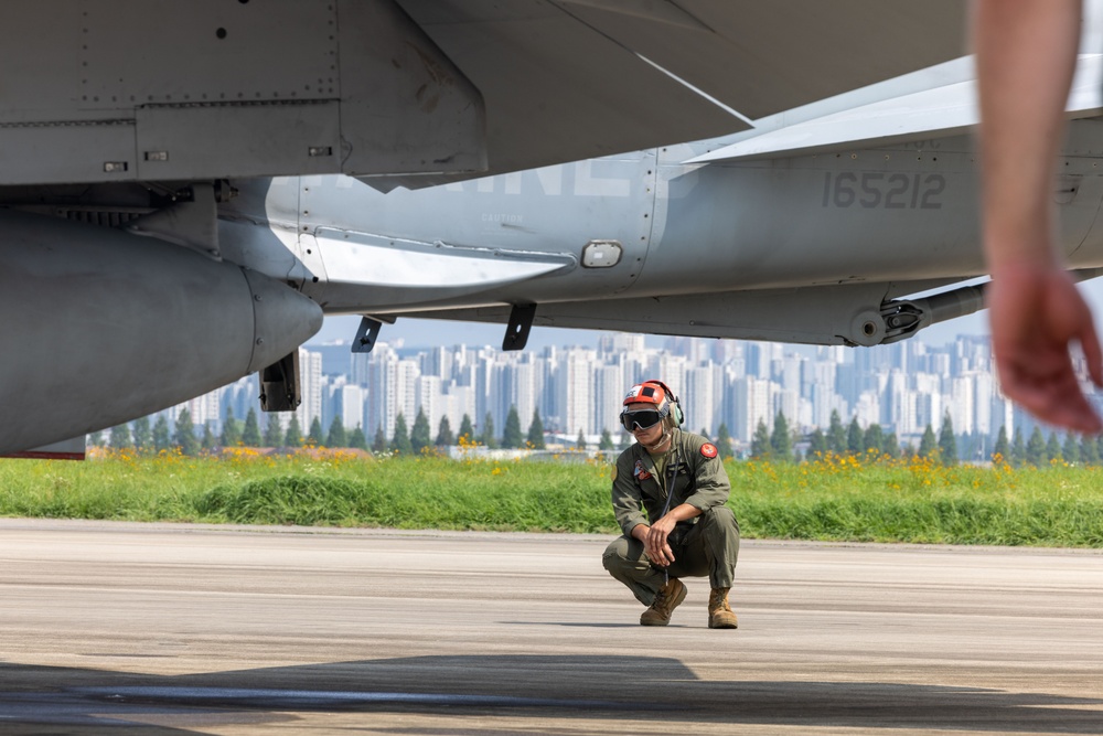 The Fighting Bengals Depart Suwon, South Korea and Return to MCAS Iwakuni