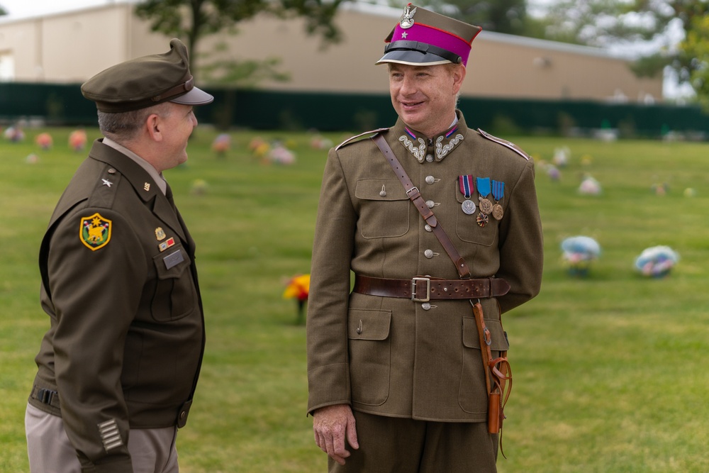 ILNG Joins Polish Consulate for Polish Armed Forces Day Event