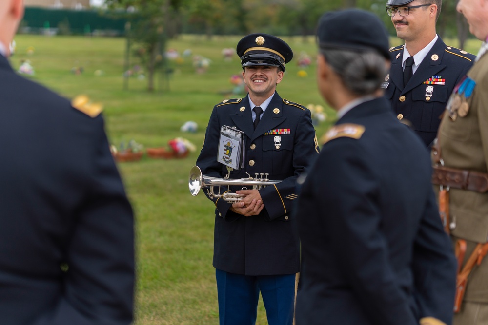 ILNG Joins Polish Consulate for Polish Armed Forces Day Event