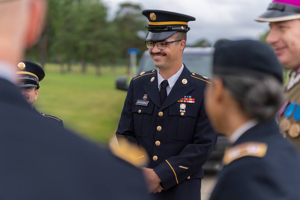 ILNG Joins Polish Consulate for Polish Armed Forces Day Event