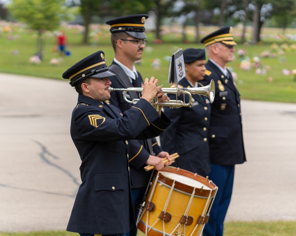 ILNG Joins Polish Consulate for Polish Armed Forces Day Event