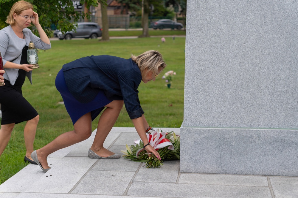 ILNG Joins Polish Consulate for Polish Armed Forces Day Event
