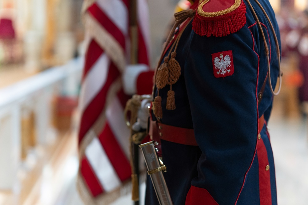 ILNG Joins Polish Consulate for Polish Armed Forces Day Event