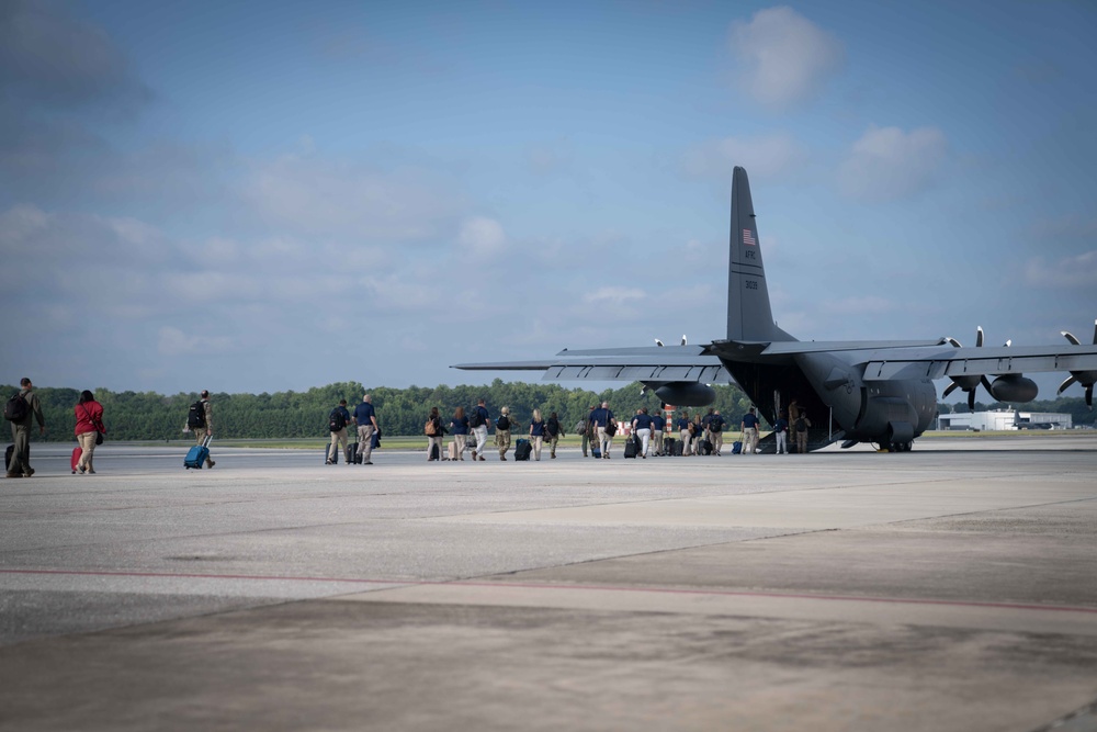 Dobbins Hosts Civic Leader Flight to Joint Base Charleston