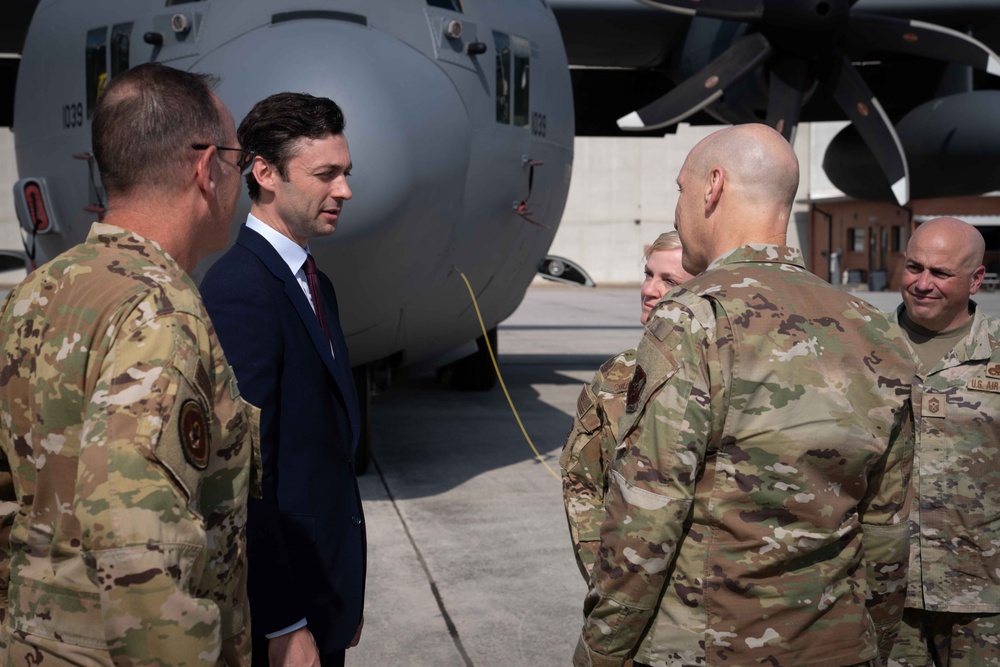 Sen. Ossoff Discusses Strategic Role of Air Force Reserves at Dobbins Air Reserve Base