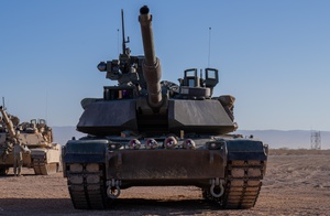 Senator visits Alaska troops training in California
