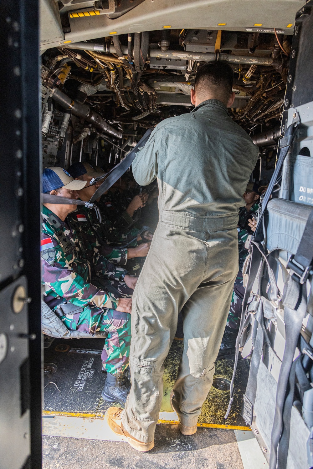 MRF-D 24.3: VMM-268 (Rein.) Marines teach ADF, Indonesian service members MV-22B Osprey safeties during Exercise Bhakti Kanyini AUSINDO 24