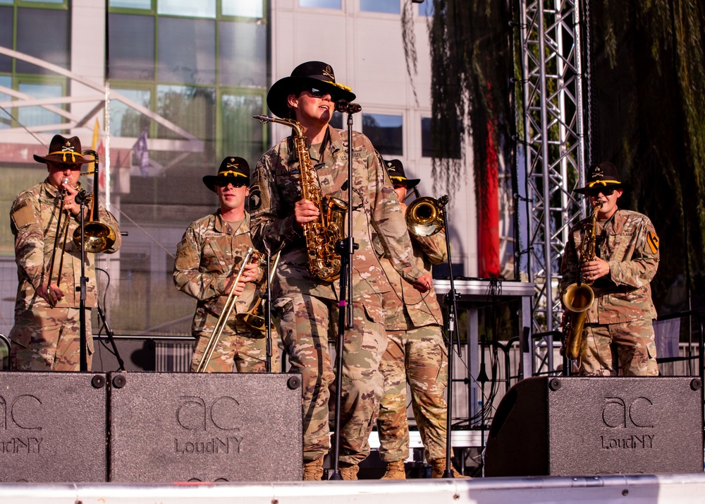 1st Cavalry Division Band Performs in Polish Ceramic Festival Concert