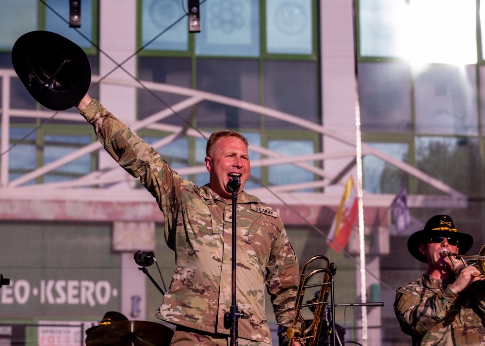 1st Cavalry Division Band Performs in Polish Ceramic Festival Concert