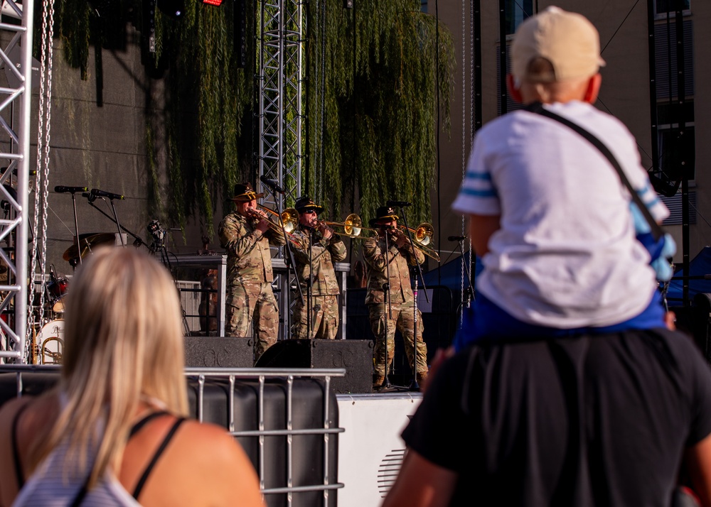 1st Cavalry Division Band Performs in Polish Ceramic Festival Concert