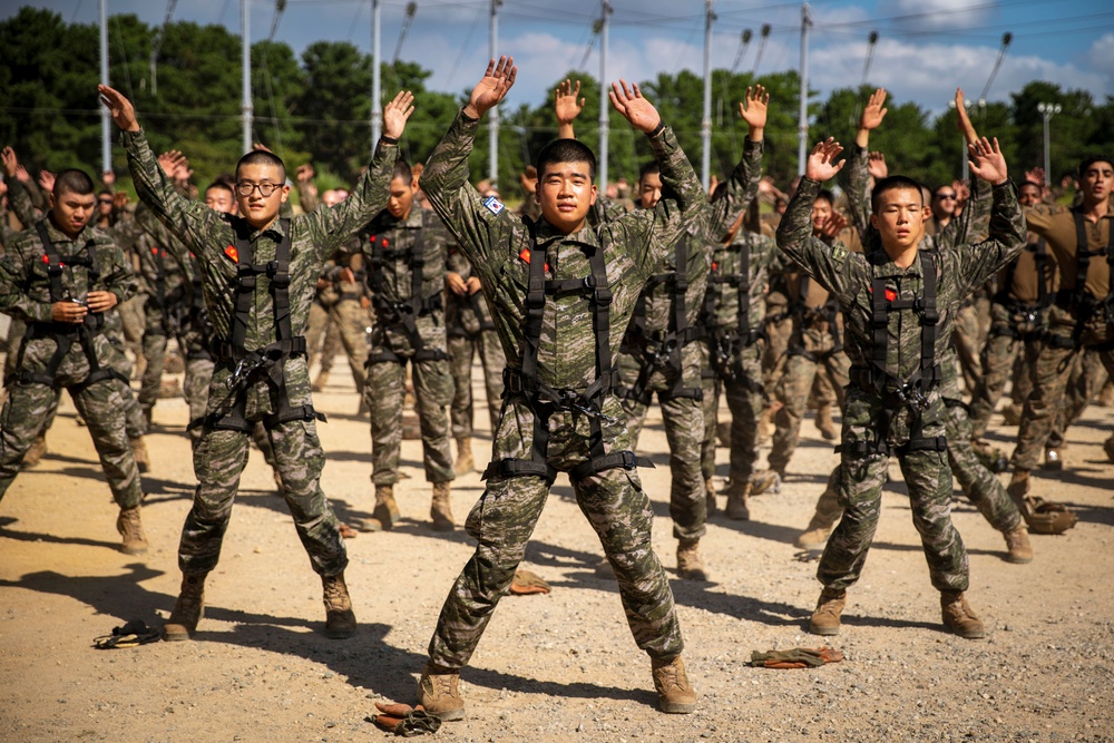 ROK Marines, 15th MEU Conduct Mountain Warfare Training