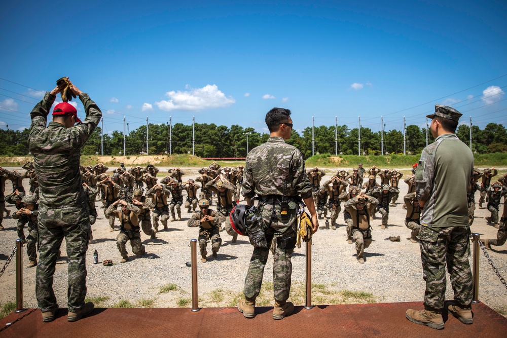 ROK Marines, 15th MEU Conduct Mountain Warfare Training