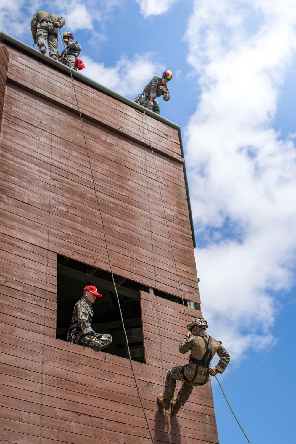 ROK Marines, 15th MEU Conduct Mountain Warfare Training
