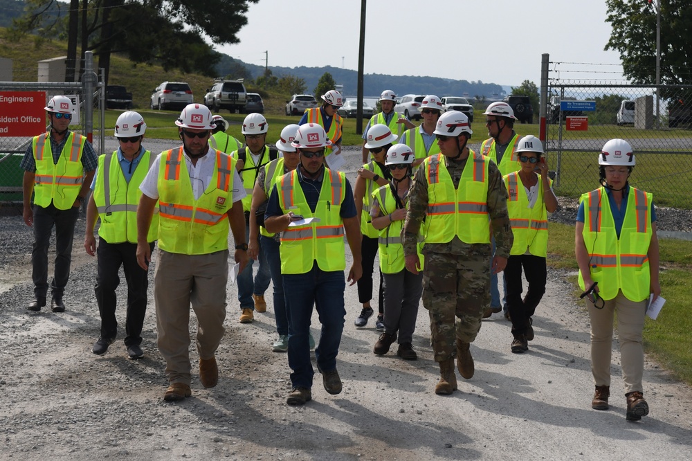 Senate Appropriations Staff members visit Kentucky Lock