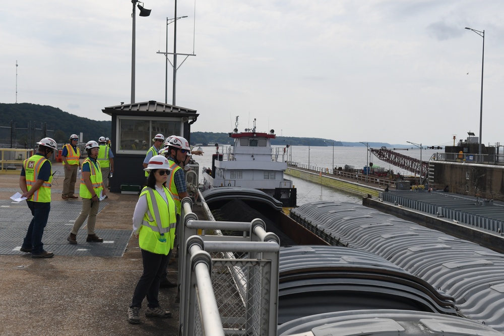 Senate Appropriations Staff members visit Kentucky Lock