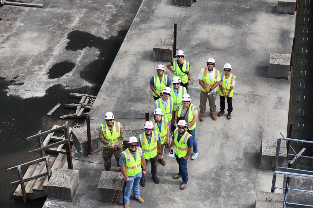 Senate Appropriations Staff members visit Kentucky Lock