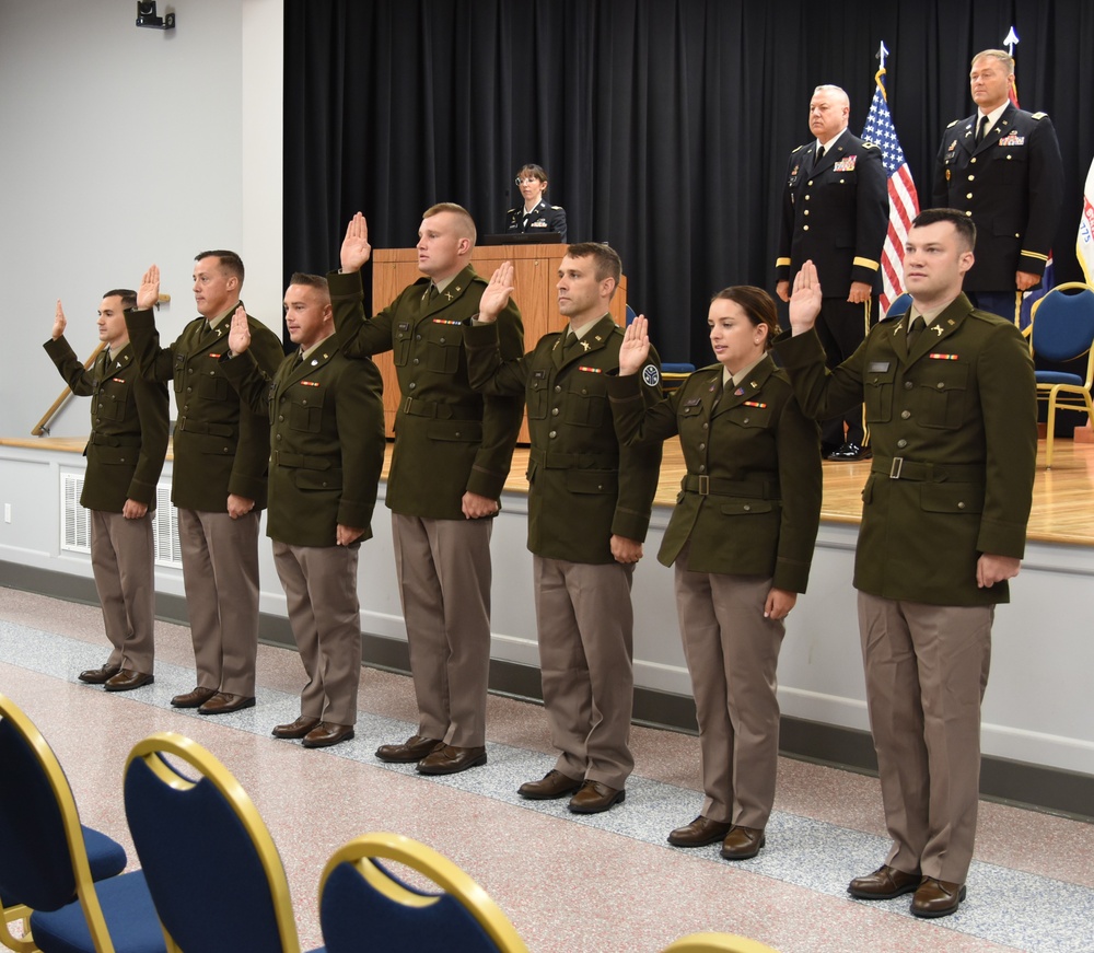 Tennessee Army National Guard Commissions New Officers