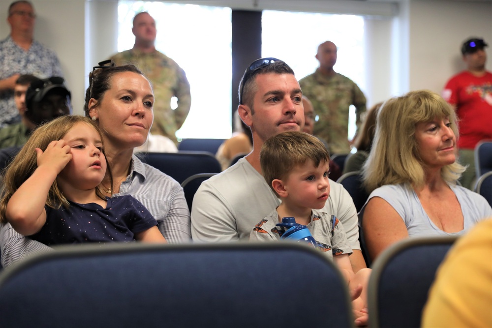 National Aviation Week: Military spouses explore relevance and efficiency of Team DCARNG Aviation