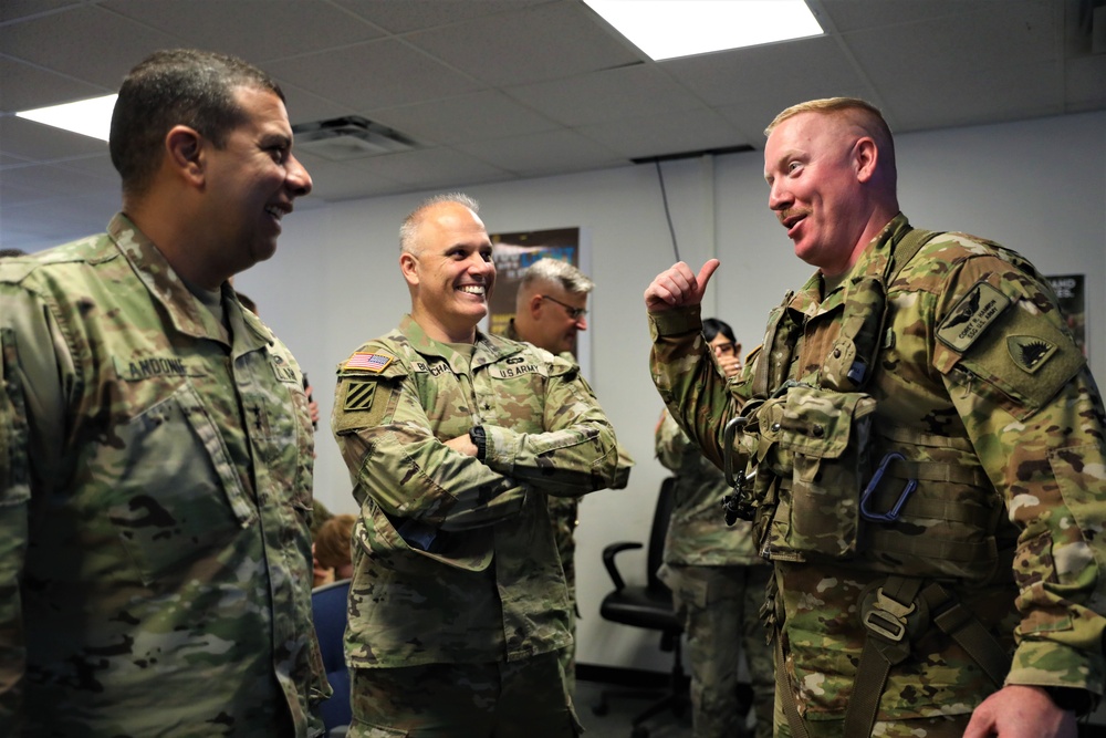 National Aviation Week: Military spouses explore relevance and efficiency of Team DCARNG Aviation