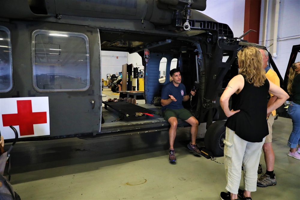 National Aviation Week: Military spouses explore relevance and efficiency of Team DCARNG Aviation