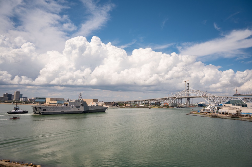 USS Kingsville Arrives in Corpus Christi