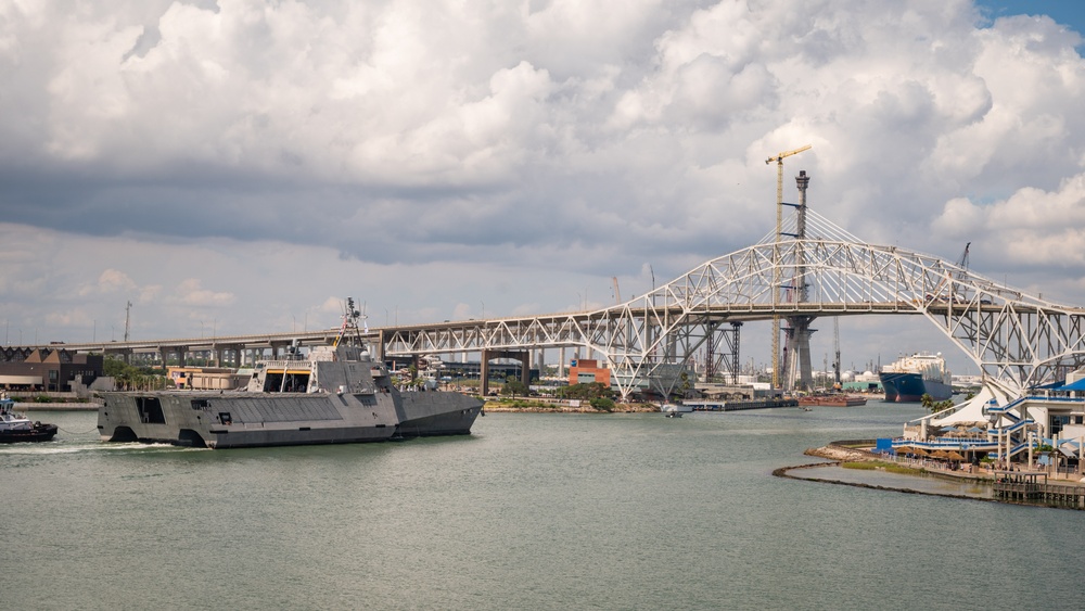 USS Kingsville Arrives in Corpus Christi