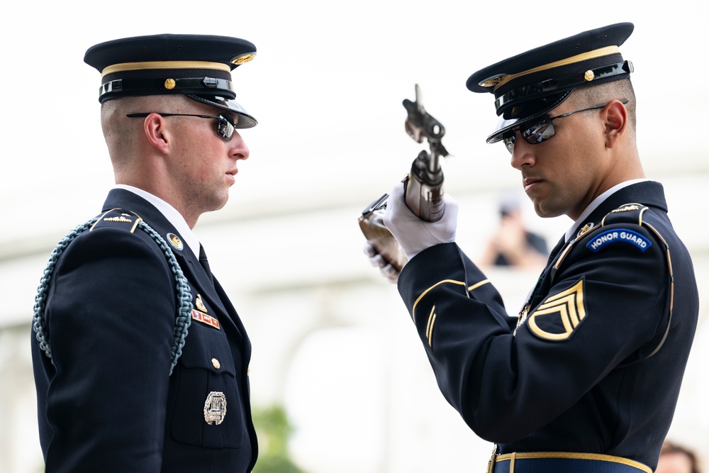 Members of Round Canopy Parachuting Team Visit Arlington National Cemetery for National Airborne Day