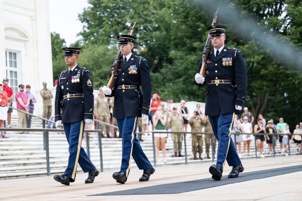 Members of Round Canopy Parachuting Team Visit Arlington National Cemetery for National Airborne Day