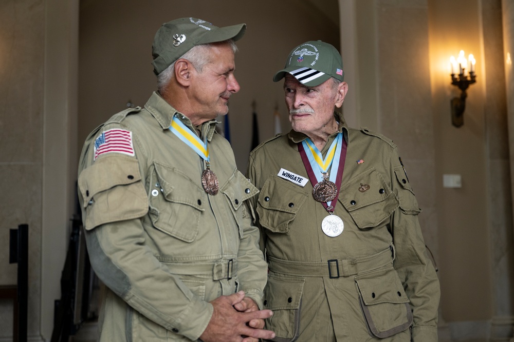 Members of Round Canopy Parachuting Team Visit Arlington National Cemetery for National Airborne Day