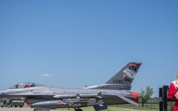 Miss America Inspires Future Aviators at Tulsa Air and Space Museum