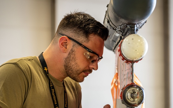 F-15E Maintenance