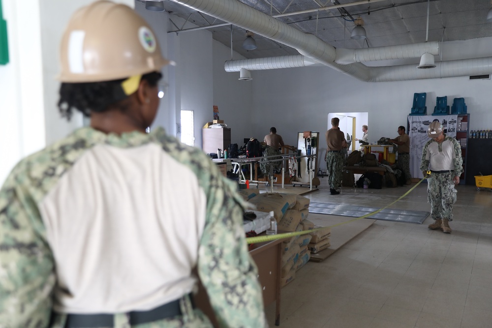 Seabees Work at Centro Reintegra