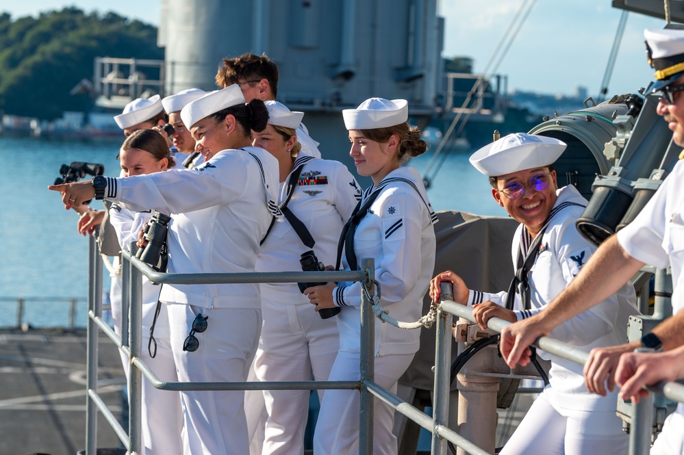 USS Blue Ridge Returns to Homeport