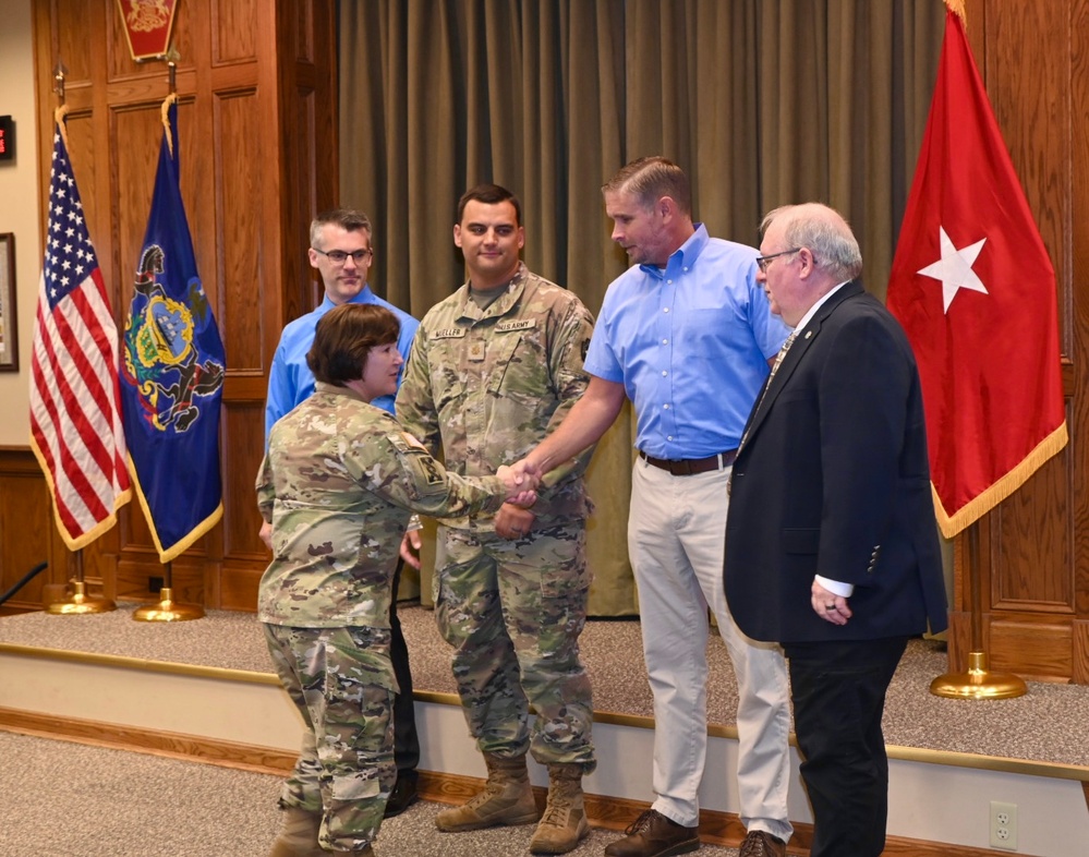 Pa. National Guard public affairs office receives association award