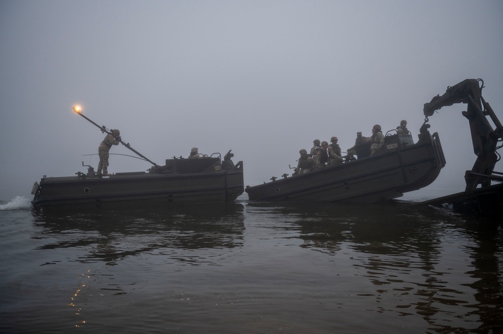 North Dakota Army National Guard Conducts Wet Gap Crossing Exercise on the Missouri River