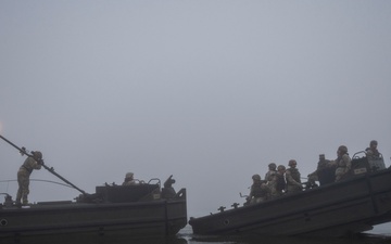 North Dakota Army National Guard Conducts Wet Gap Crossing Exercise on the Missouri River