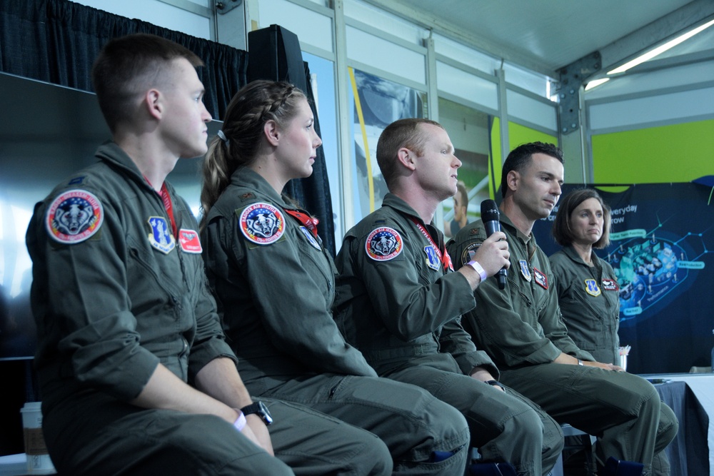 Wisconsin Air Guard pilots detail path to flight