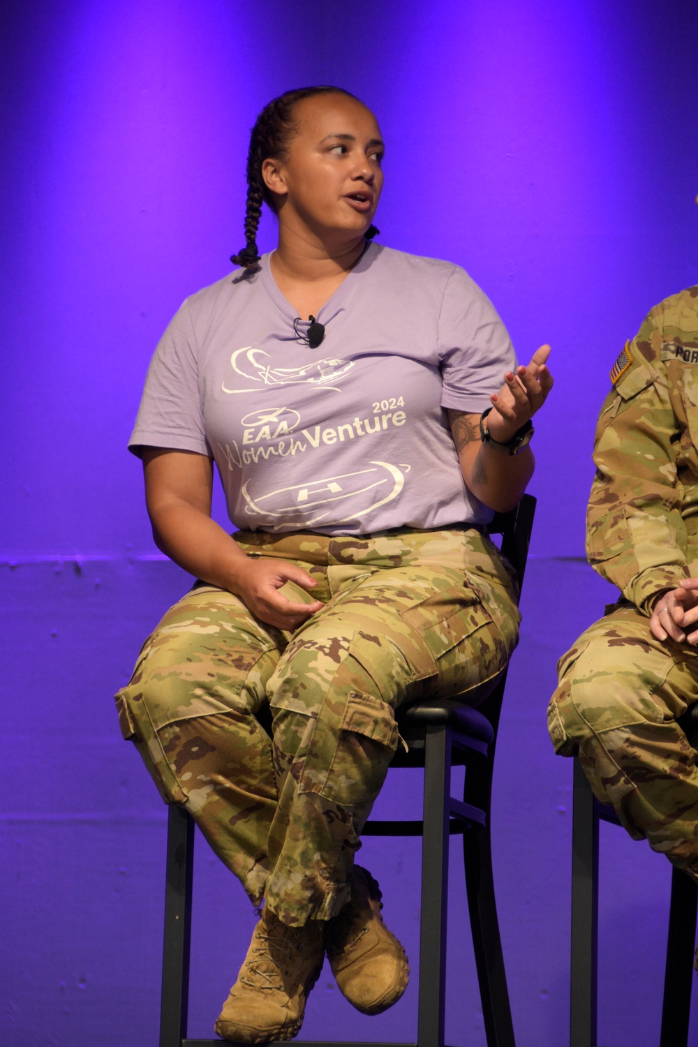 Wisconsin Guard Black Hawk pilots part of EAA panel on women helicopter pilots