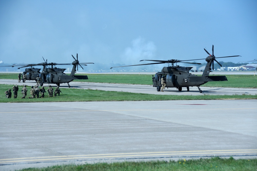 Wisconsin National Guard showcases its warfighting capacity at 2024 EAA AirVenture