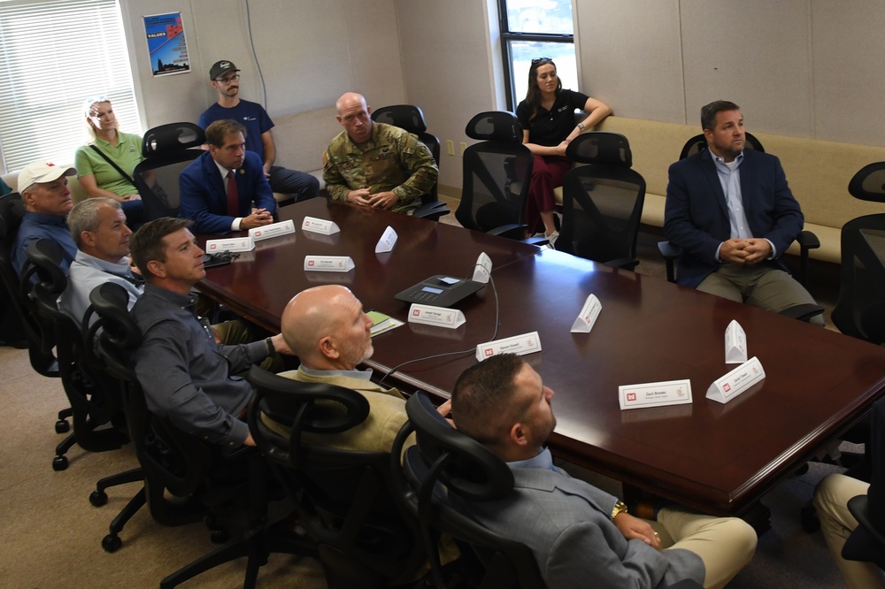 USACE provides Chickamauga Lock replacement update to Congressional and Senate delegations