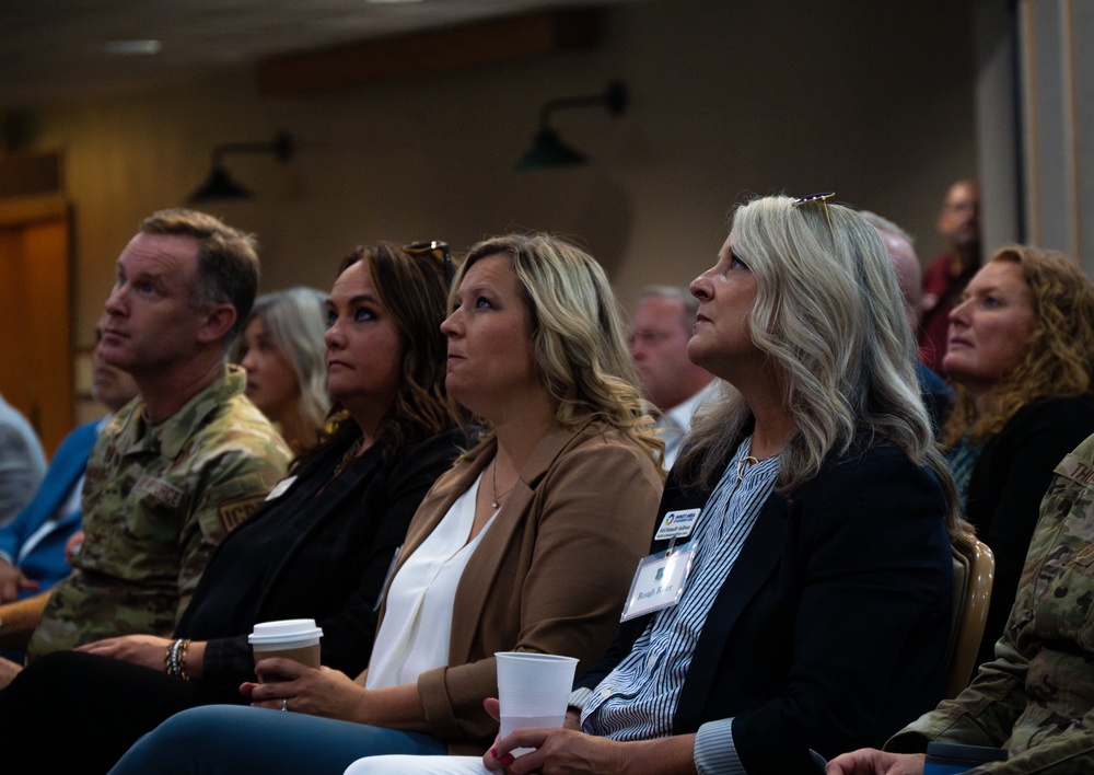 North Dakota civic leaders visit Minot AFB