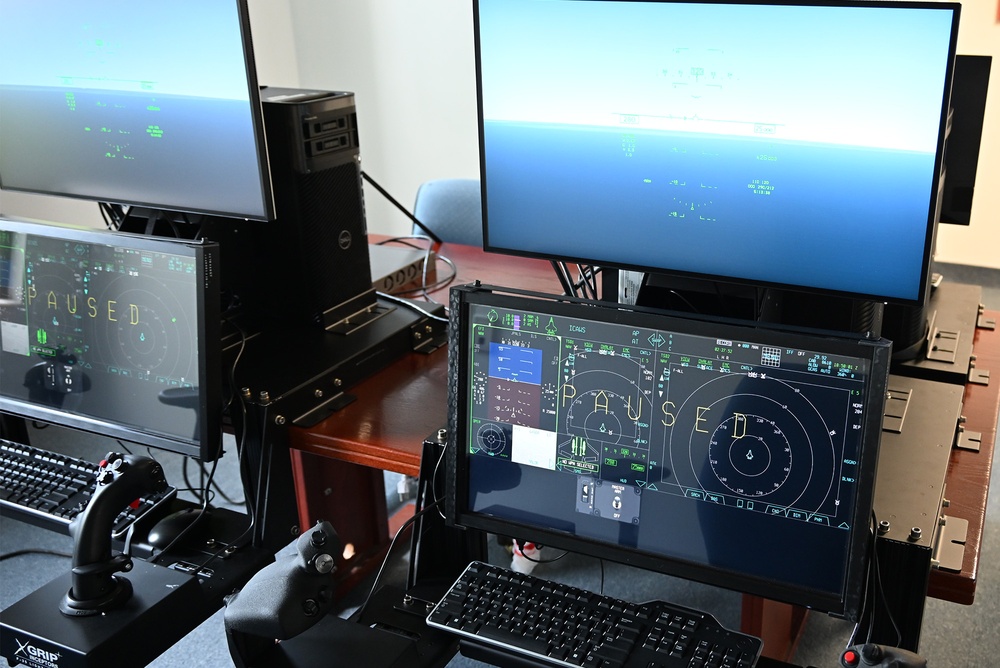 Navy’s carrier air wings will train as a joint fighting force in Simulators at Sea