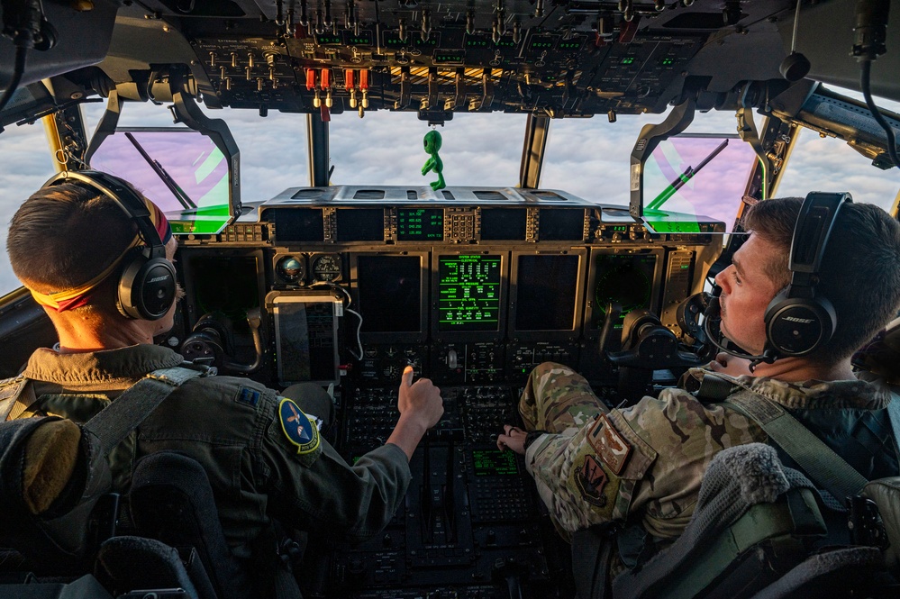 79 RQS Refuels HH-60s during Bamboo Eagle 24-3