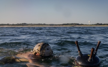 Navy EOD Operators Compete in Inaugural King Crab Competition