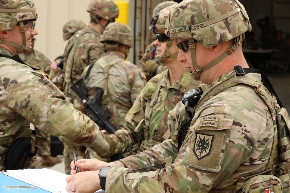 Reserve technical intelligence battalion sharpens skills at Northern Strike