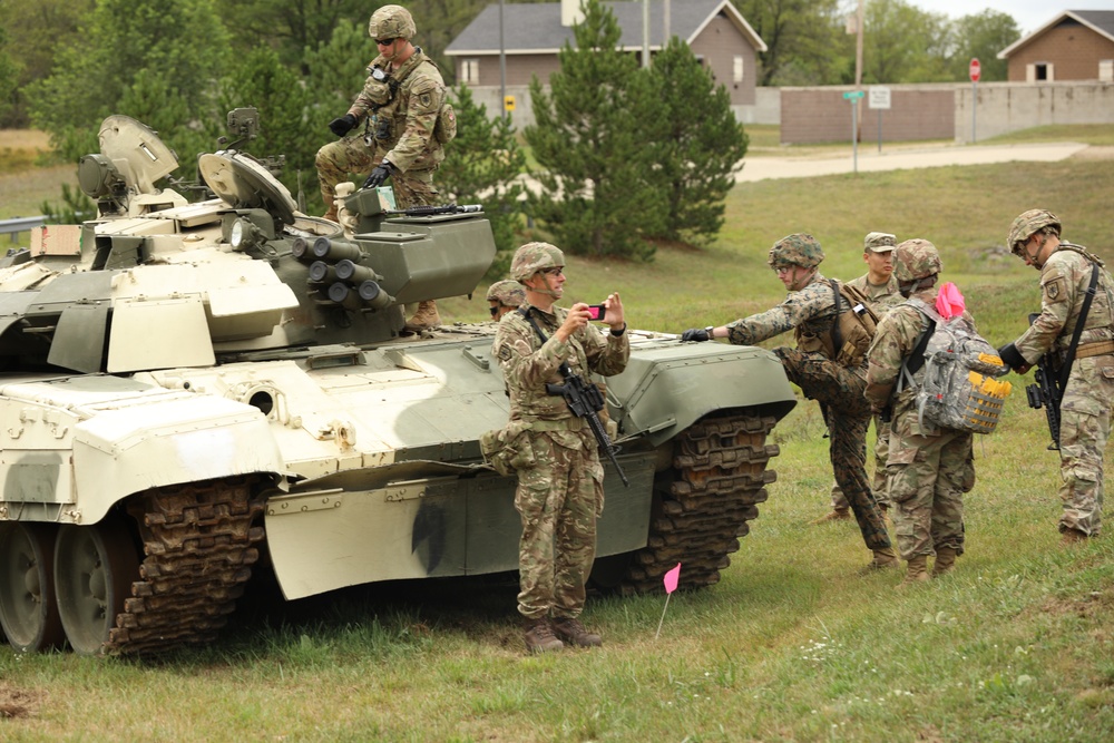 Reserve technical intelligence battalion sharpens skills at Northern Strike