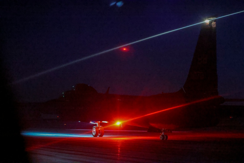 TU-2S Dragon Lady lands at dusk